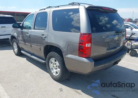 2011 Chevrolet Tahoe Ls z USA, uszkodzony, nr VIN 1GNSKAE0XBR392458